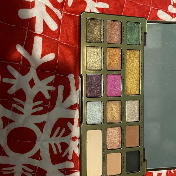Too faced chocolate gold palette!! - Picture 4 of 4
